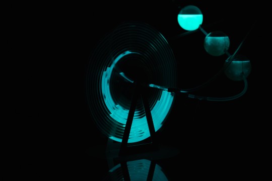 Instal·lació LUCIFERINE, de Thomas Laigle