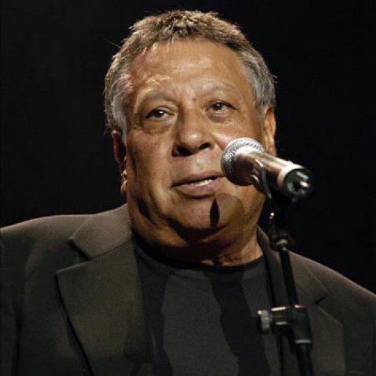 Cantant Moncho